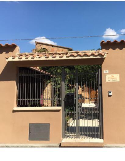 Bed and Breakfast Il Mandarino Decimomannu Exterior foto